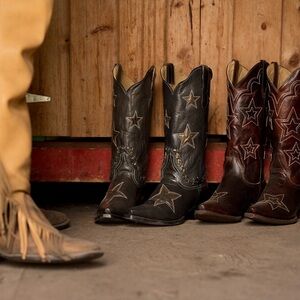 New / Current ✨ Stetson Cosmo Boots, Star Distressed Black Cowboy Boots